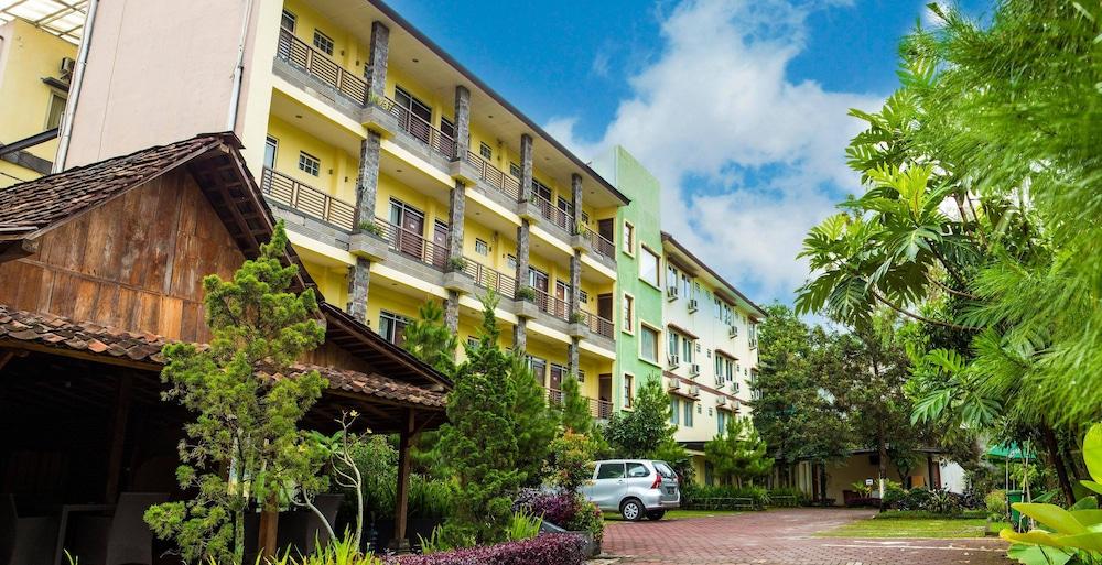 Hotel Lotus Bandung Exterior foto