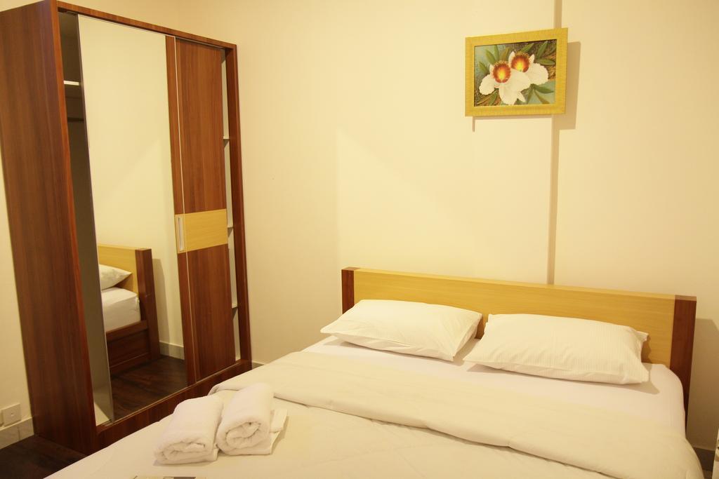 Hotel Lotus Bandung Zimmer foto